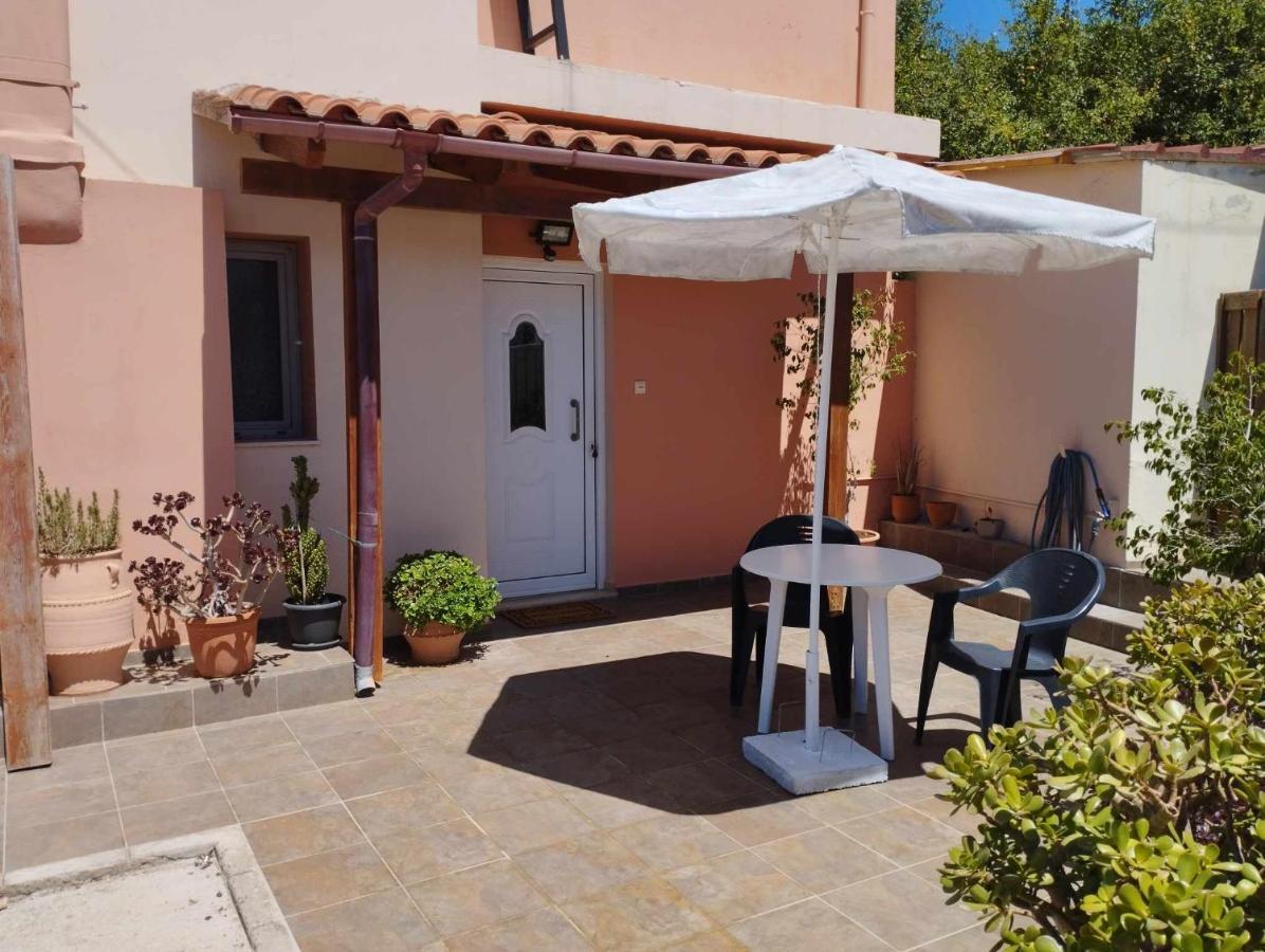 Istamos Apartment Stamni Exterior photo